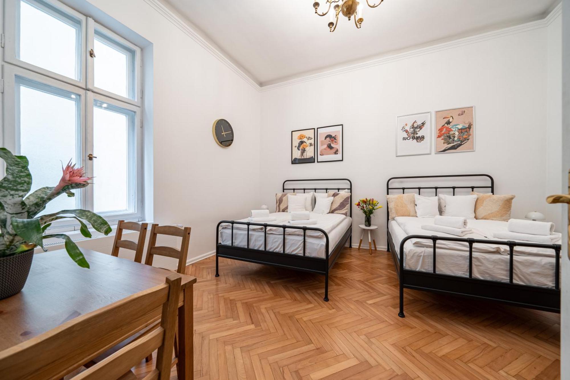 Playground Apartment *