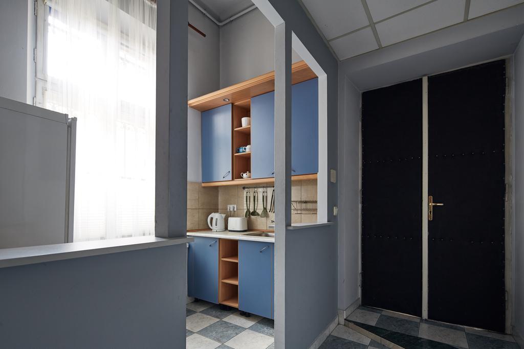Playground Apartment *